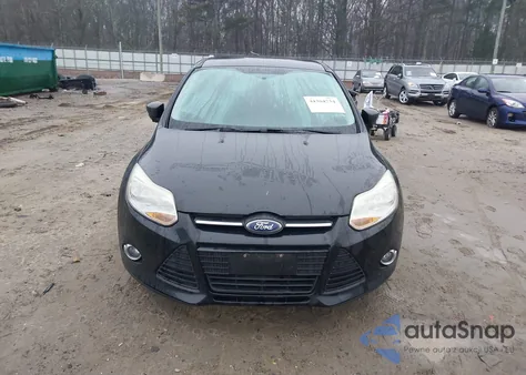 2014 Ford Focus Se z USA, uszkodzony, nr VIN 1FADP3F28EL227732